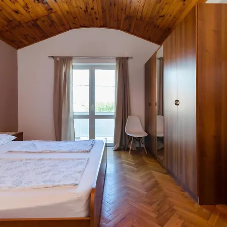 Anica F Appartement *