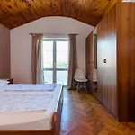 Anica F Apartamento *