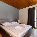Anica F Apartamento