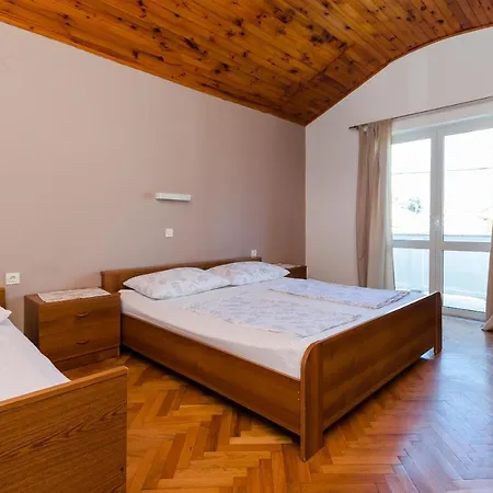 Apartments Milena Apartamento
