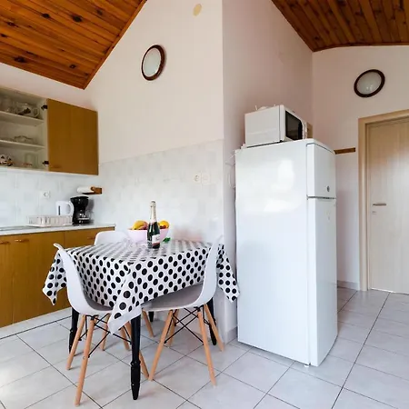Apartments Milena *