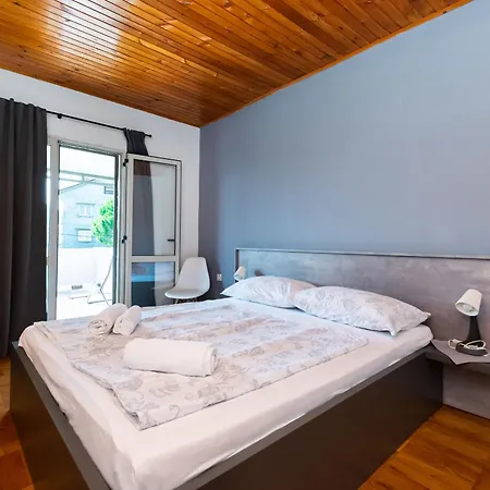 Apartments Milena